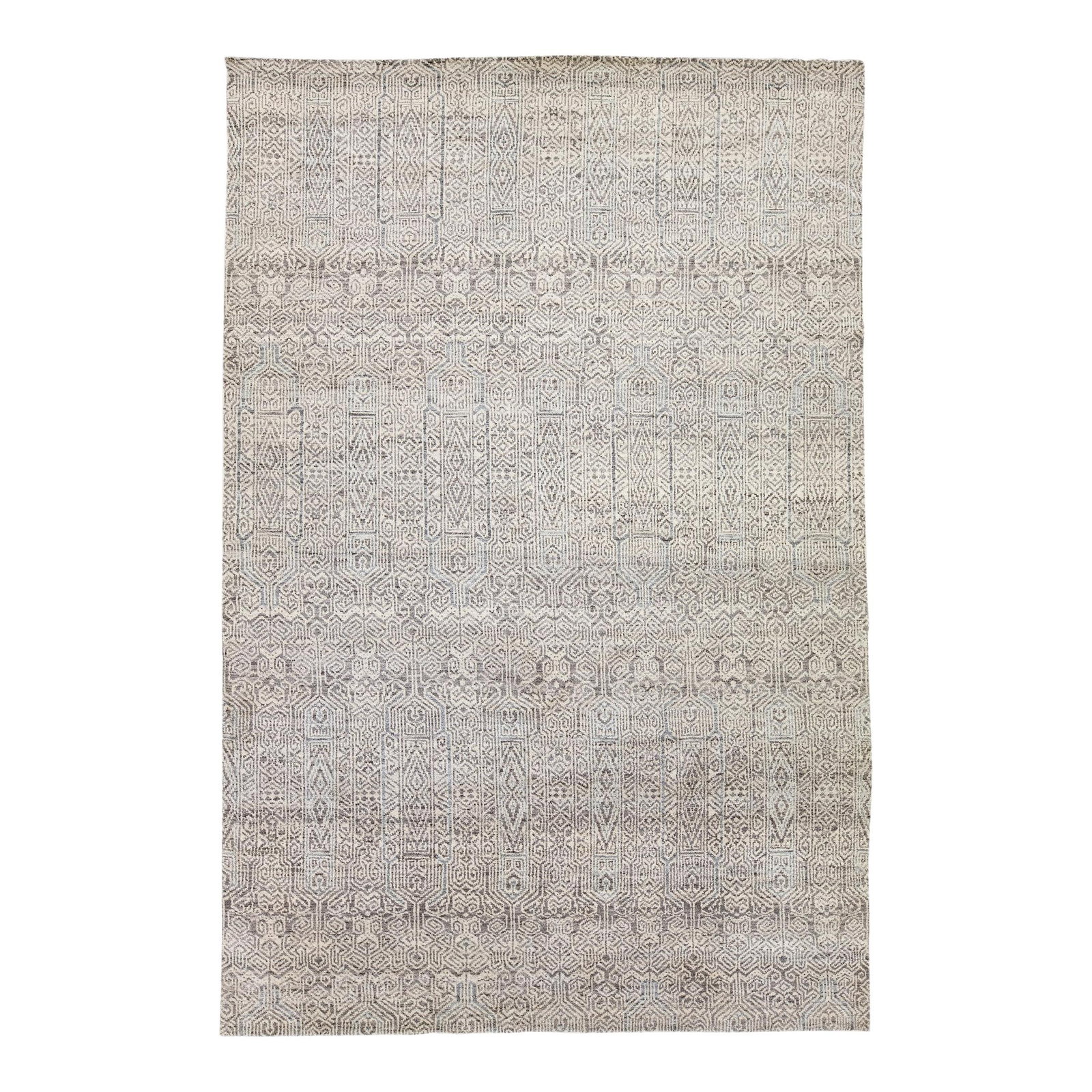 Safi Collection Handmade Beige Wool Rug 8'8" x 12'10": Safi Collection Handmade Beige Wool Rug 8'8" x 12'10" Discover the beauty of a modern hand-knotted wool rug from the Safi Collection. This exquisite piece features a beige color field complemented by 