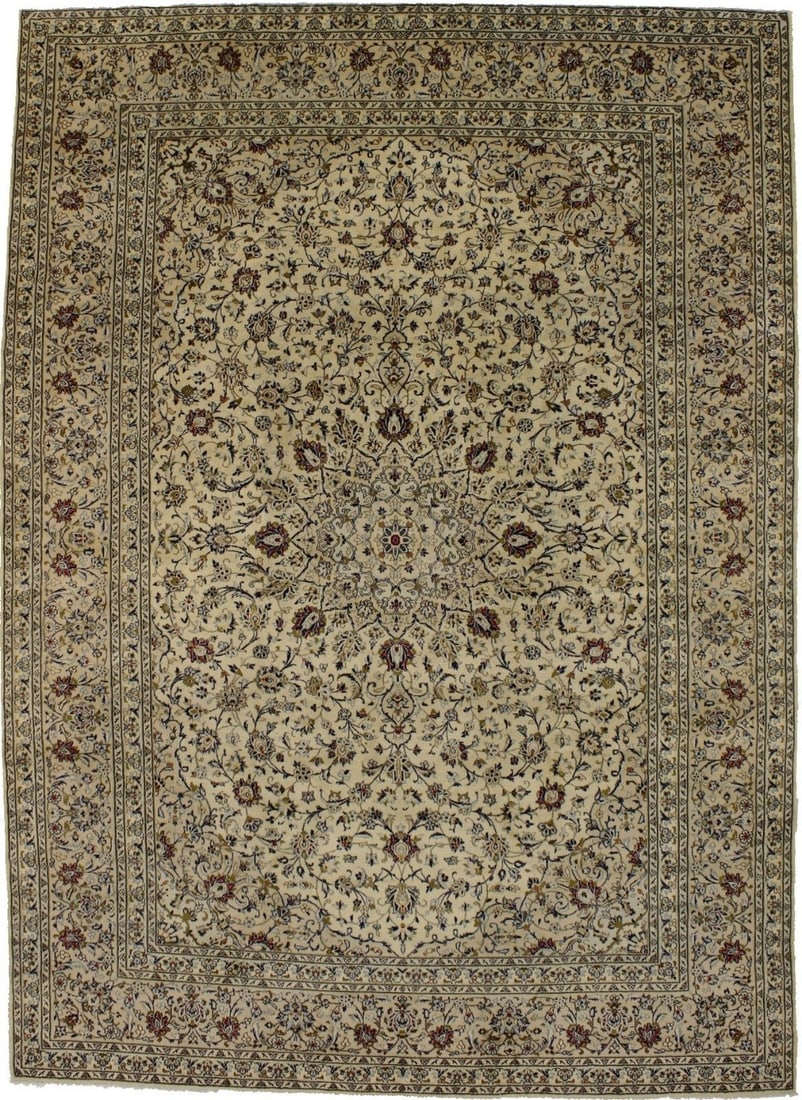 Hand-Knotted Vintage Beige Floral Oriental Area Rug Wool 13'5 x 9'7: Hand-Knotted Vintage Beige Floral Oriental Area Rug Wool 13'5 x 9'7 This exquisite hand-knotted vintage Oriental area rug features a classic design that complements modern living spaces. Crafted from 