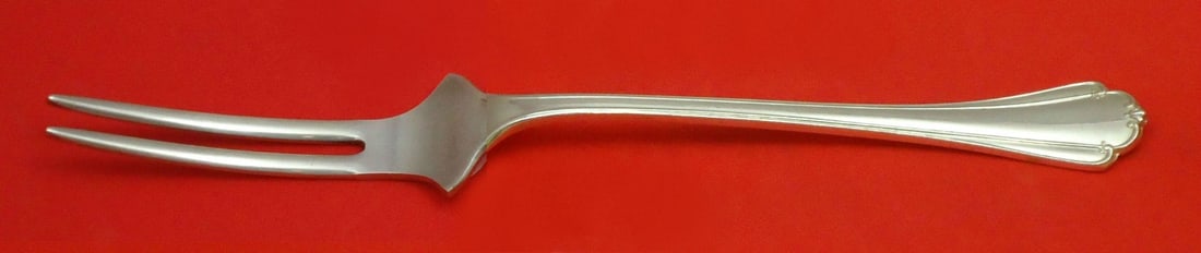 Lunt Delicacy Sterling Silver Serving Spinach Fork 7 1/2 Custom Made: Lunt Delicacy Sterling Silver Serving Spinach Fork 7 1/2 Custom Made A custom-made spinach serving fork in the Delicacy pattern by Lunt. It is made of sterling silver, dates to the post-1940 period, a