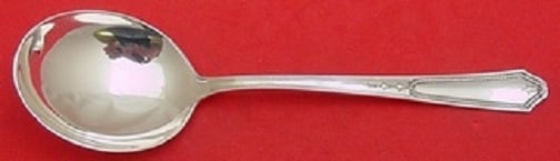 International Sterling Silver Georgian Maid Gumbo Soup Spoon 7 Inch: International Sterling Silver Georgian Maid Gumbo Soup Spoon 7 Inch This exquisite Georgian Maid gumbo soup spoon measures 7 inches and is crafted from high-quality sterling silver. Produced by Intern