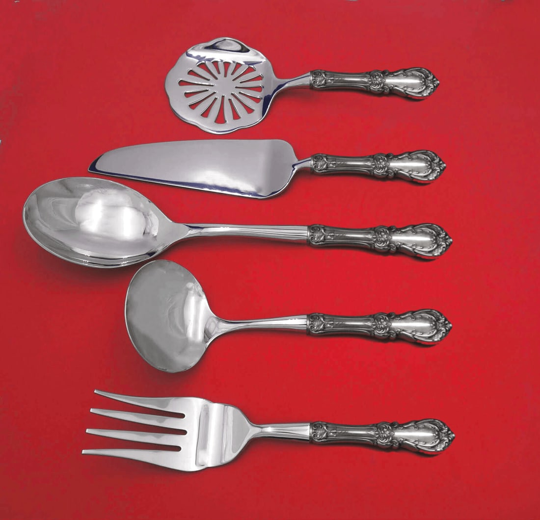 Reed and Barton Burgundy Sterling Silver 5pc Thanksgiving Hostess Set: Reed and Barton Burgundy Sterling Silver 5pc Thanksgiving Hostess Set Enhance your holiday dining experience with this exquisite 5-piece Thanksgiving Hostess Set from Reed and Barton, crafted in the e
