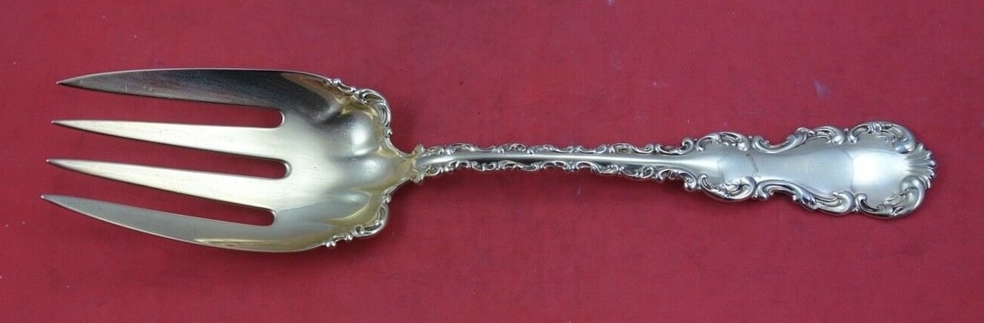 Whiting Louis XV Sterling Silver Vermeil Salad Serving Fork 9": Whiting Louis XV Sterling Silver Vermeil Salad Serving Fork 9" This exquisite salad serving fork features the elegant Louis XV pattern by Whiting, crafted from high-quality sterling silver with a verm