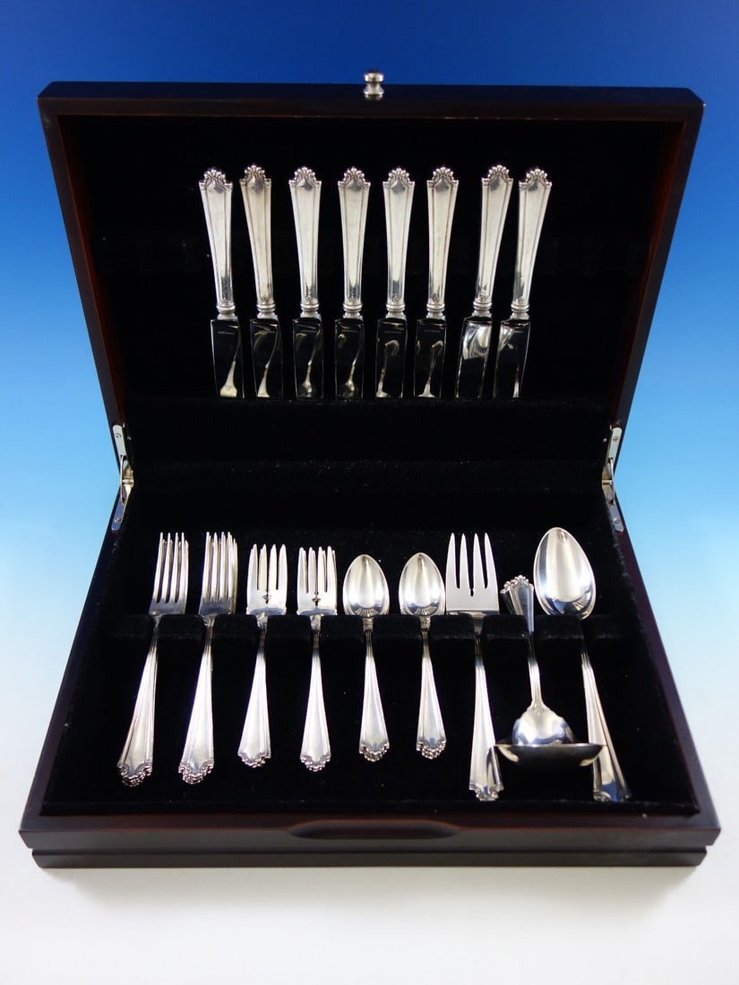 36 Piece Sterling Flatware Service for 8 Reed and Barton Saint George: 36 Piece Sterling Flatware Service for 8 Reed and Barton Saint George This Saint George flatware set by Reed & Barton is a 36-piece sterling silver service for 8, dating to the 1900-1940 period. It in