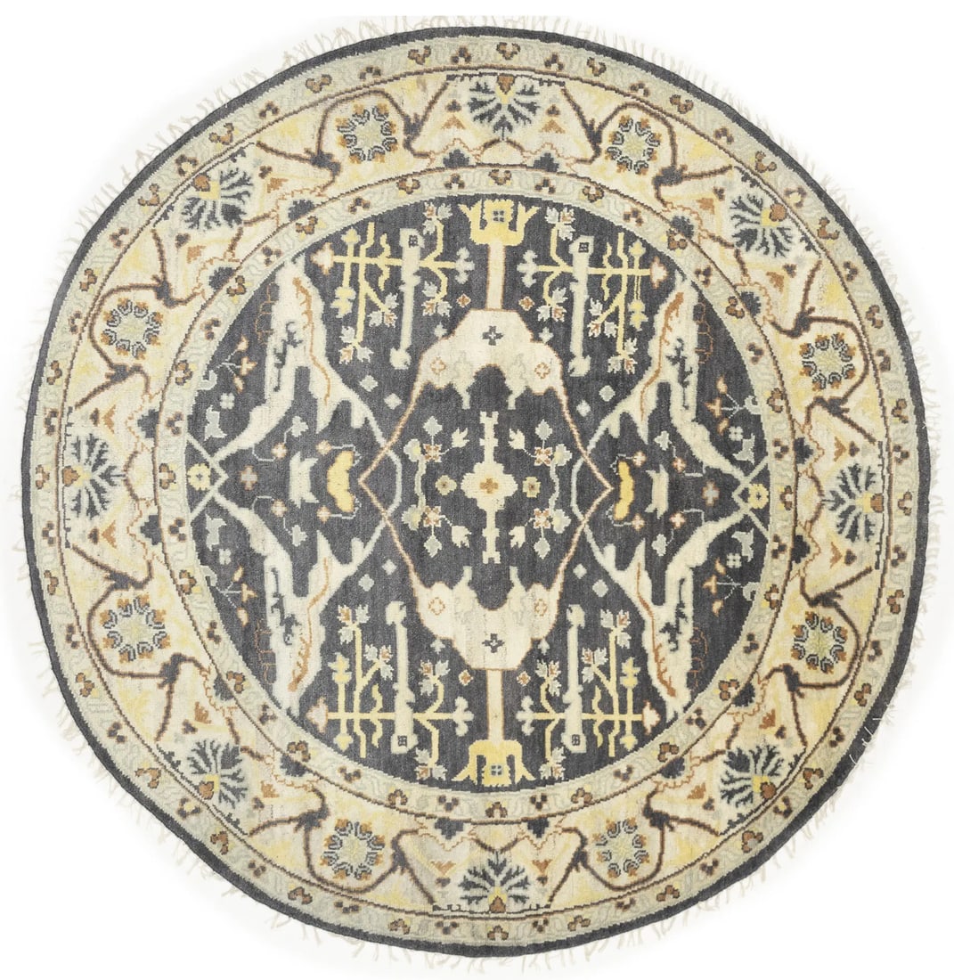 Handmade Gray Round Oushak Wool Floral Rug 8 ft Decorative Carpet: Handmade Gray Round Oushak Wool Floral Rug 8 ft Decorative Carpet Enhance your home decor with this exquisite handmade round Oushak wool rug, measuring 7'10" in diameter. This elegant carpet features 