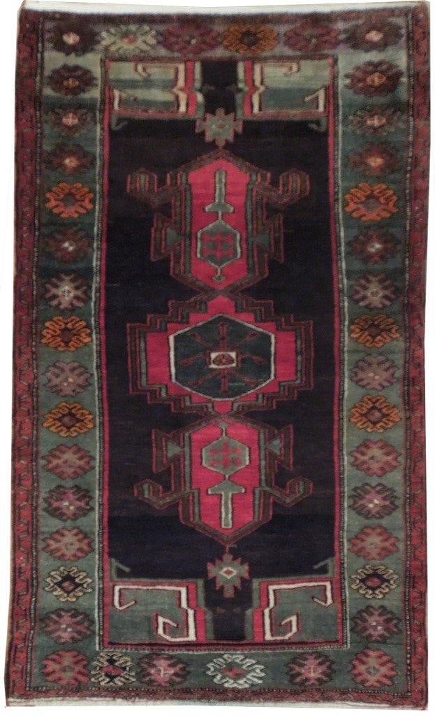Handcrafted 4' x 6.8' Semi-Antique Persian Hamadan Rug in Wool: Handcrafted 4' x 6.8' Semi-Antique Persian Hamadan Rug in Wool Free continental US Shipping Discover the beauty of the 4 x 6.8 Semi-Antique Persian Hamadan Rug, a stunning example of Persian craftsman