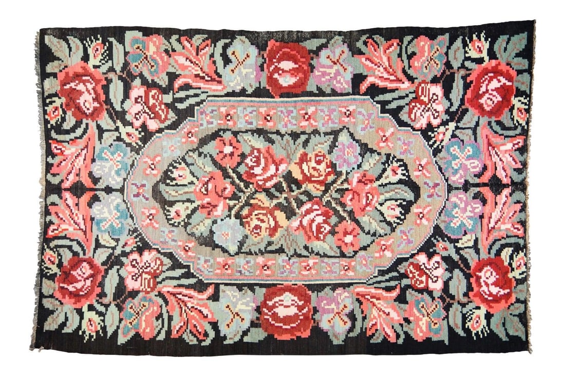 Bessarabian Floral Wool Kilim Rug With Natural Dyes 6'3 x 9'4 Vintage: Bessarabian Floral Wool Kilim Rug With Natural Dyes 6'3 x 9'4 Vintage This vintage Bessarabian kilim features a handwoven floral pattern, crafted from organic wool and dyed with natural colors. The ru