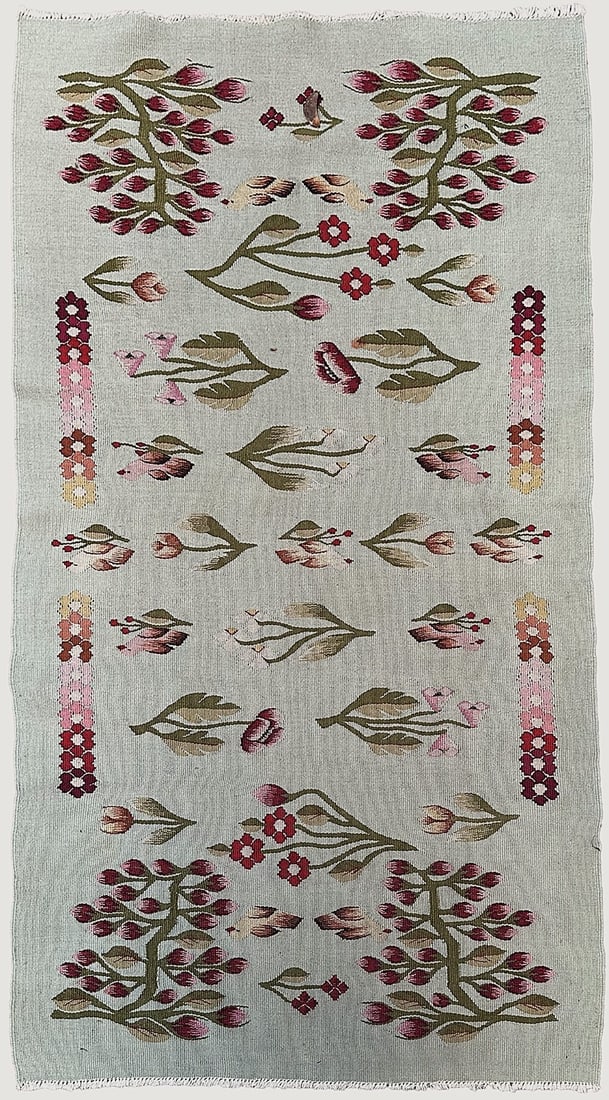 Handwoven Wool Bessarabian Floral Botanical Area Rug 3x5 ft: Handwoven Wool Bessarabian Floral Botanical Area Rug 3x5 ft This vintage Bessarabian Kelim rug from the mid-20th century is handwoven in Romania using 100% wool. Featuring a graceful floral botanical 