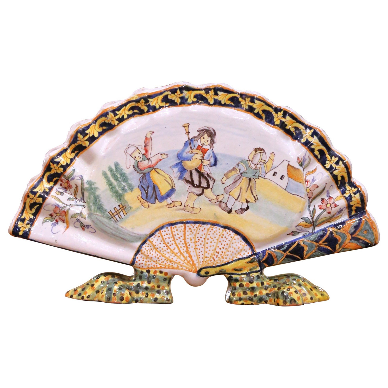 Antique Quimper Faience Fan Vase Featuring Hand-Painted Breton Scenes: Antique Quimper Faience Fan Vase Featuring Hand-Painted Breton Scenes This antique Quimper fan-form vase was crafted in Brittany, France, in the late 19th century and is signed PBx on the foot for Por