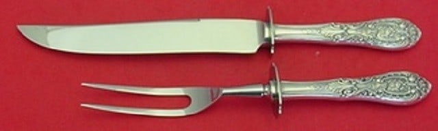 Easterling Southern Grandeur Sterling Silver 2-Piece Carving Set: Easterling Southern Grandeur Sterling Silver 2-Piece Carving Set Experience the elegance of the Southern Grandeur carving set by Easterling, crafted from high-quality sterling silver. This exquisite 2