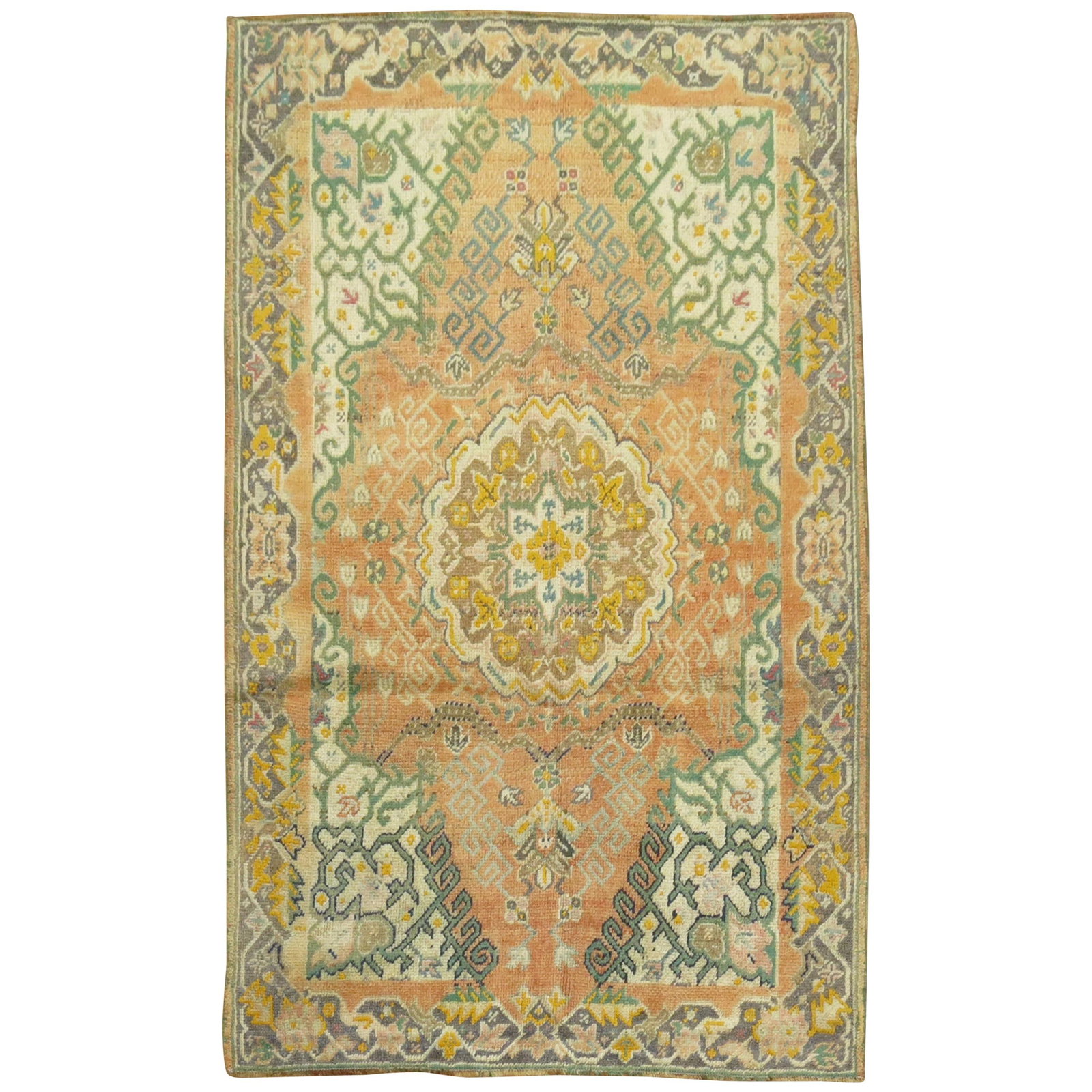 Orange Wool Oushak Rug Handwoven in Turkey Circa 1930 3'10 x 5'10: Orange Wool Oushak Rug Handwoven in Turkey Circa 1930 3'10 x 5'10 This early 20th century Turkish Oushak rug features soft orange accents and showcases a hand-woven wool construction. With its country