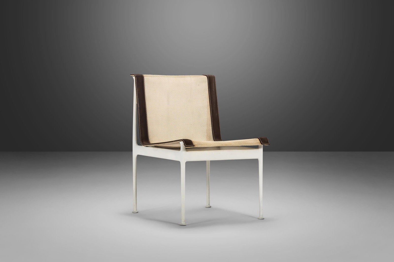 Richard Schultz for Knoll 1966 armless outdoor lounge chair: Richard Schultz for Knoll 1966 armless outdoor lounge chair Mid-Century Modern outdoor/patio armless lounge chair designed by Richard Schultz for Knoll, USA, circa 1966. This authentic period producti