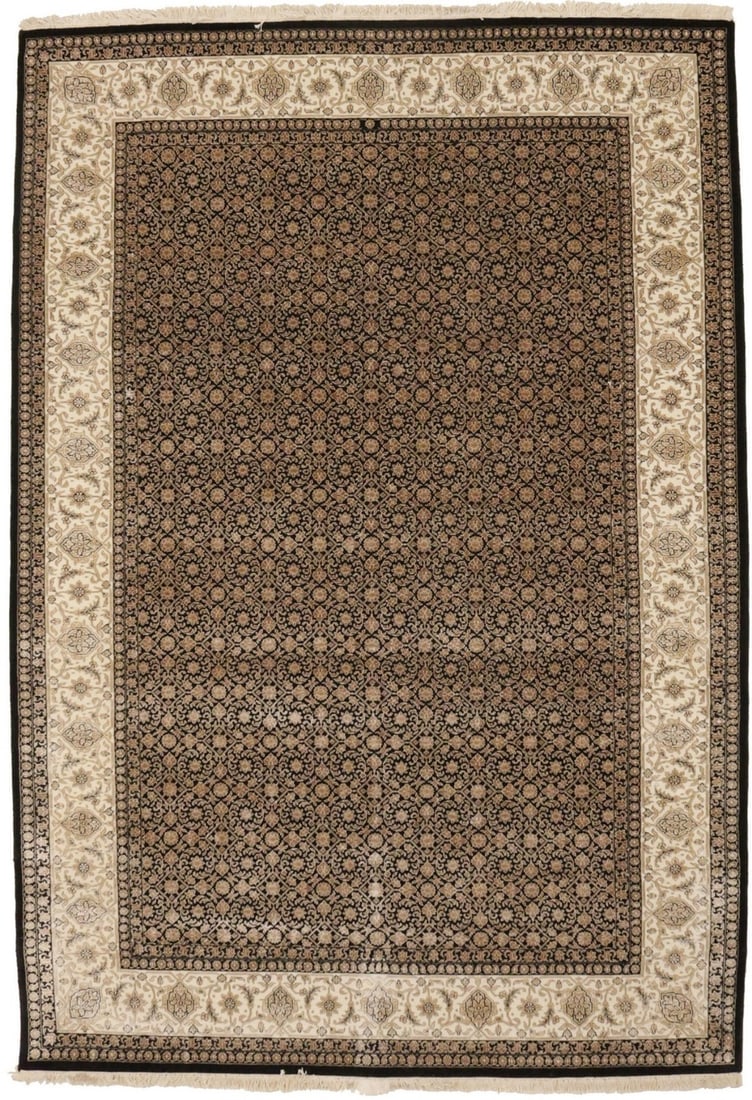 Hand-Knotted Wool Area Rug Floral Herati Design 6'10 x 9'11 India: Hand-Knotted Wool Area Rug Floral Herati Design 6'10 x 9'11 India This extra fine handmade Herati Oriental rug features a classic floral design with a modern regional influence. Hand-knotted in India 