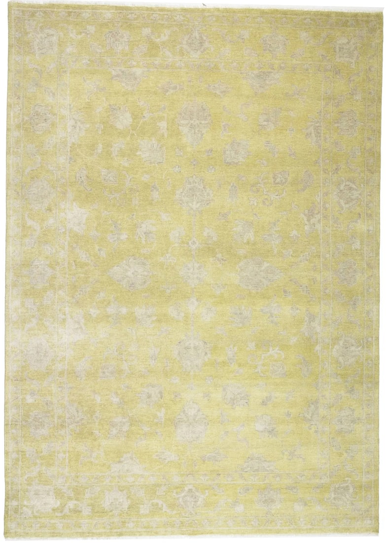 10x14 Transitional Wool Rug Floral Design Hand-Knotted Eco-Friendly: 10x14 Transitional Wool Rug Floral Design Hand-Knotted Eco-Friendly Enhance your living space with this exquisite 10x14 ft Transitional Oriental Rug featuring a muted floral design. Crafted from high-