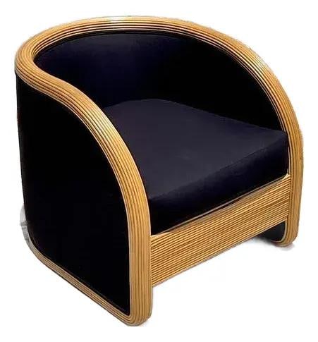 Vintage 1980s Boho Pencil Reed Lounge Chair in Black Upholstery: Vintage 1980s Boho Pencil Reed Lounge Chair in Black Upholstery Discover the perfect blend of organic texture and striking design with this Vintage Boho Pencil Reed Lounge Chair. A remarkable example 