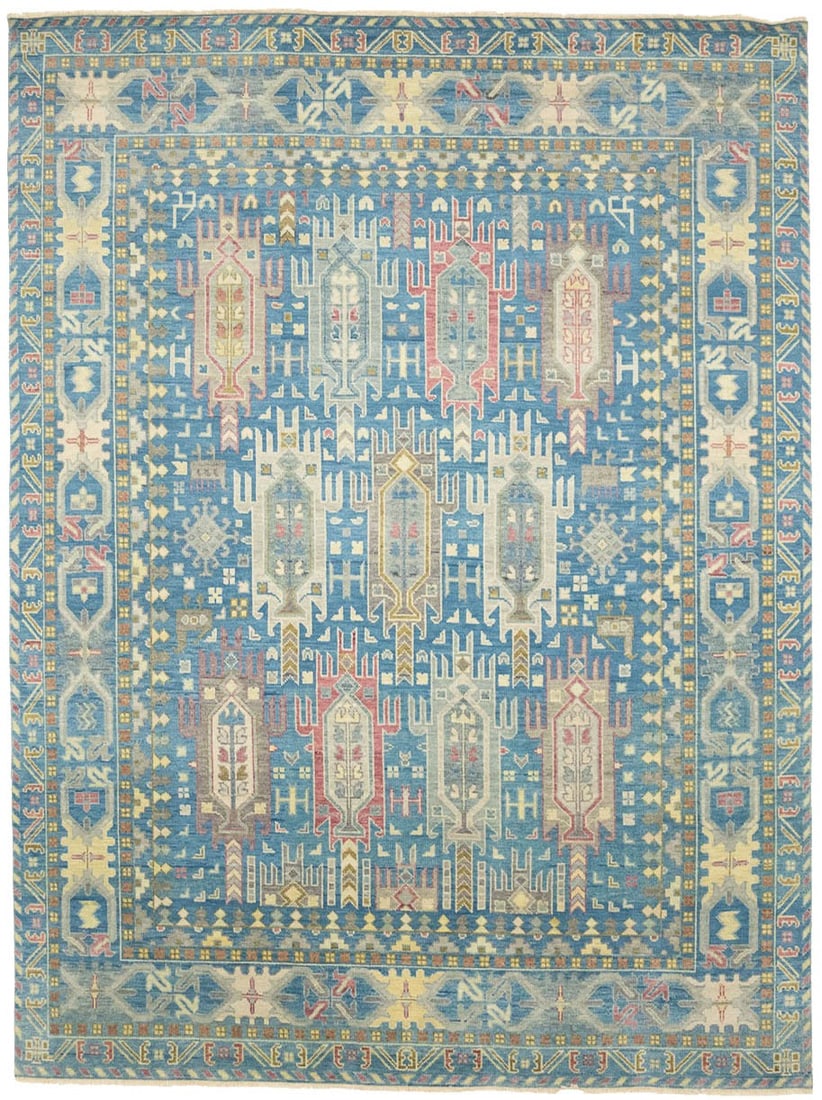 Hand-Knotted Light Blue Floral Oriental Rug 9x12 ft Modern Design: Hand-Knotted Light Blue Floral Oriental Rug 9x12 ft Modern Design Enhance your living space with this exquisite hand-knotted area rug, featuring a beautiful light blue floral design. This licensed rep