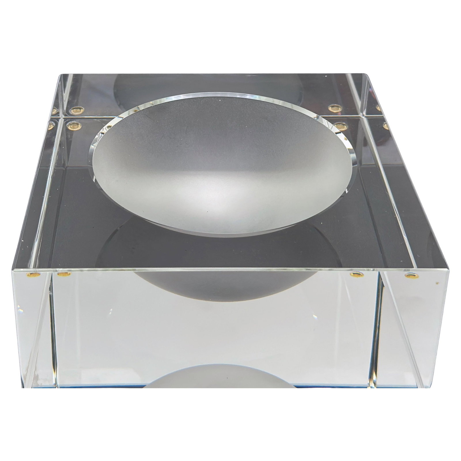 Rosenthal Studio-Line 1970s Frosted Crystal Cube Ashtray Vide-Poche: Rosenthal Studio-Line 1970s Frosted Crystal Cube Ashtray Vide-Poche This exquisite Rosenthal Studio-Line frosted and clear crystal cube ashtray or vide-poche from the 1970s showcases modernist design 