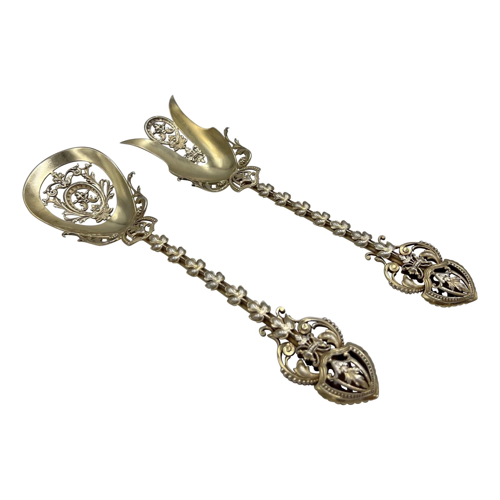 George Shiebler Ornate Floral Vine Sterling Silver Salad Set of 2: George Shiebler Ornate Floral Vine Sterling Silver Salad Set of 2 This exquisite pair of ornate floral and vine sterling silver pierced salad serving utensils showcases the craftsmanship of George Shi