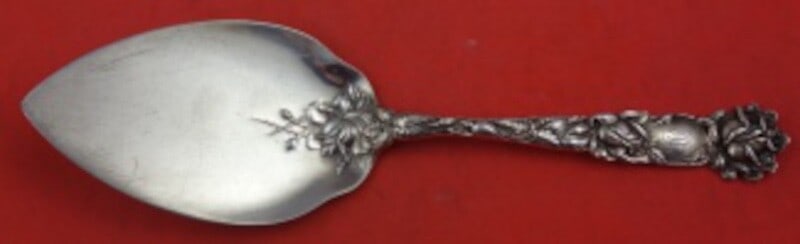 Alvin Bridal Rose Sterling Silver Pie Server 9 1/8 inches: Alvin Bridal Rose Sterling Silver Pie Server 9 1/8 inches This exquisite Bridal Rose pie server by Alvin is crafted from sterling silver, showcasing the elegant Bridal Rose pattern. Measuring 9 1/8 in