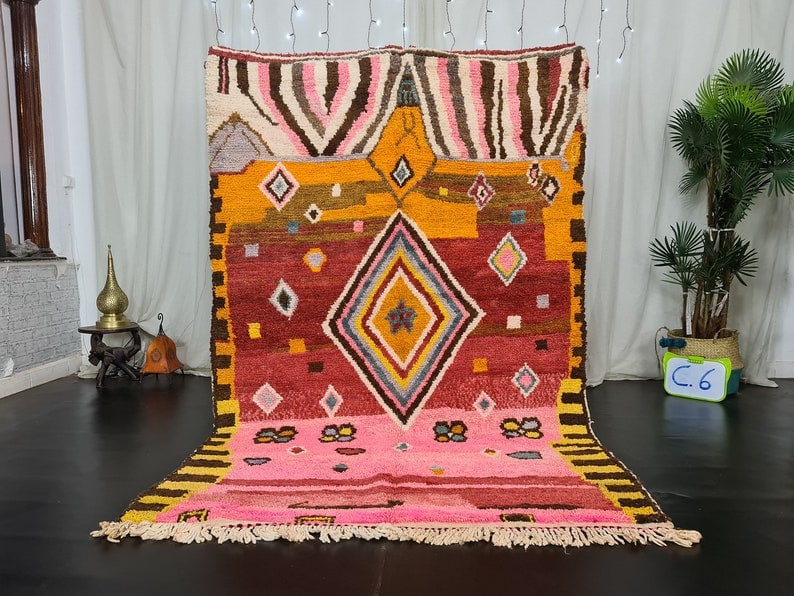 Authentic Handmade Moroccan Berber Wool Rug 8 x 5 Feet: Authentic Handmade Moroccan Berber Wool Rug 8 x 5 Feet Experience the beauty of authentic craftsmanship with this stunning handwoven Moroccan Berber wool rug. Crafted by local Berber women weavers in 
