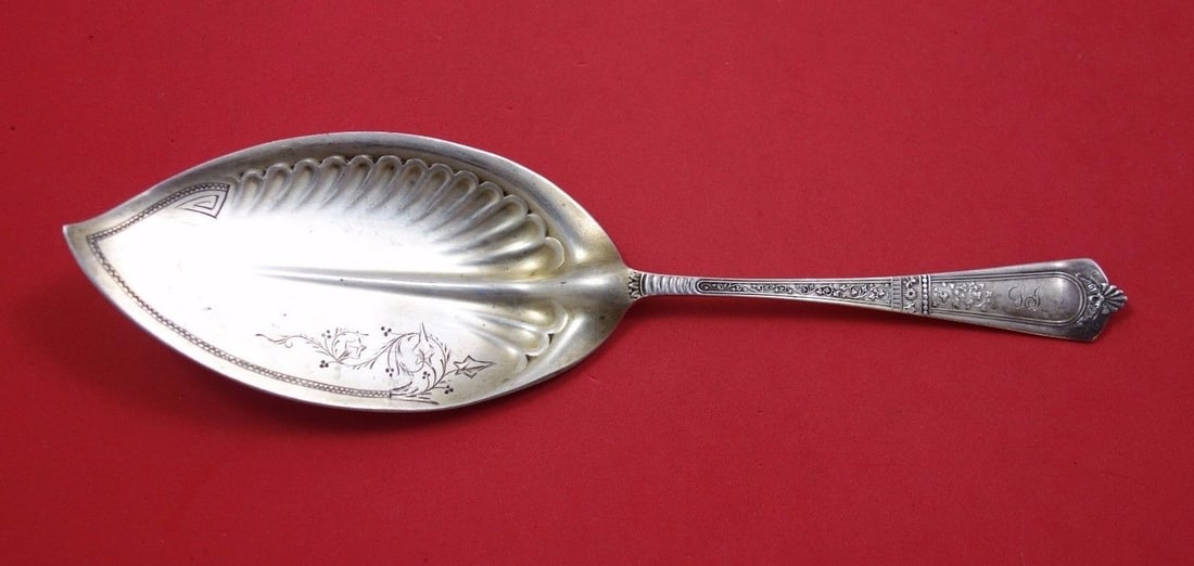 Gorham Domestic Sterling Silver Ice Cream Slice 10.5 Bright-Cut: Gorham Domestic Sterling Silver Ice Cream Slice 10.5 Bright-Cut This exquisite ice cream slice from the Domestic pattern by Gorham is crafted from high-quality sterling silver. Measuring 10 1/2 inches