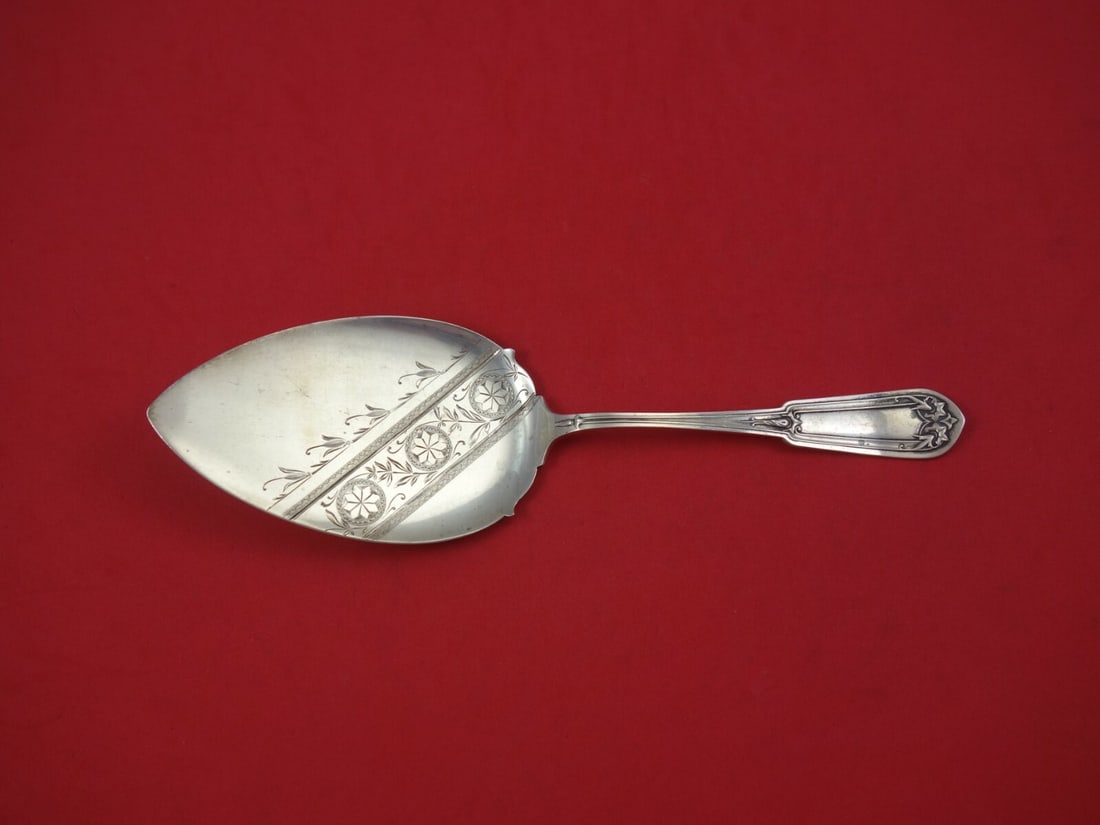 Whiting Fancy Tip Sterling Silver Pie Server 8 3/4 inch Brite-Cut: Whiting Fancy Tip Sterling Silver Pie Server 8 3/4 inch Brite-Cut This exquisite pie server showcases the artistry of Whiting, crafted from sterling silver with a flat handle and a beautiful brite-cut