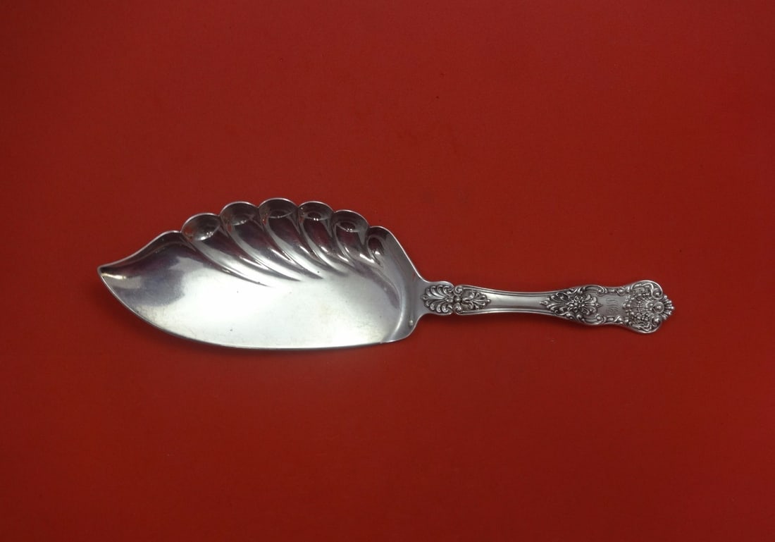 Dominick & Haff New King Sterling Silver Fish Server 11.25 inches: Dominick & Haff New King Sterling Silver Fish Server 11.25 inches This exquisite fish server by Dominick & Haff features a stunning design in sterling silver, measuring 11 1/4". Crafted in the renowne