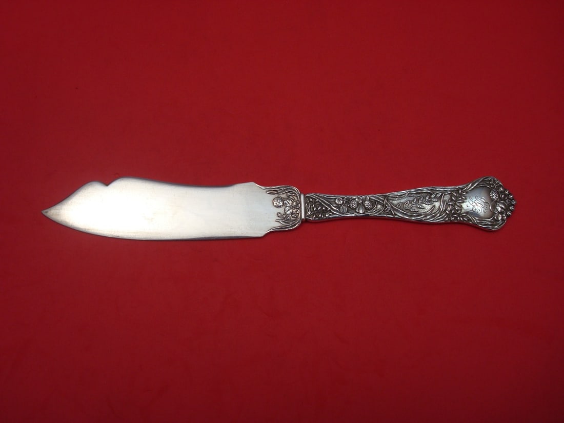 Gorham Meadow Sterling Silver Fish Knife 8" Flat Handle Monogrammed: Gorham Meadow Sterling Silver Fish Knife 8" Flat Handle Monogrammed This elegant fish knife from the Meadow pattern by Gorham is crafted from high-quality sterling silver, showcasing a flat handle des