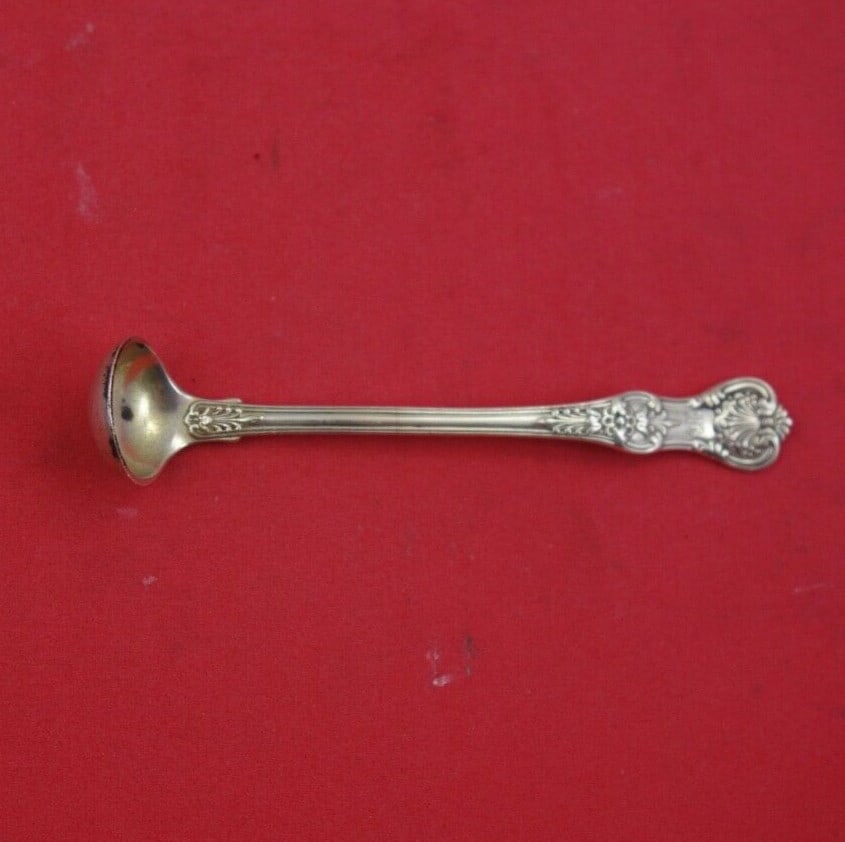 Tiffany & Co English King Sterling Silver Mustard Ladle 3 7/8: Tiffany & Co English King Sterling Silver Mustard Ladle 3 7/8 Indulge in the elegance of the English King Mustard Ladle by Tiffany & Co. This exquisite piece is crafted from premium sterling silver an