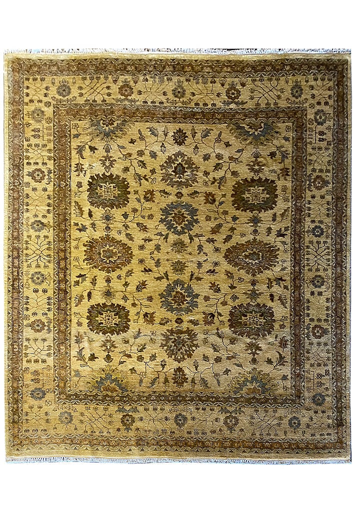 8.3 x 9.8 Handmade Wool Oushak Area Rug from India: 8.3 x 9.8 Handmade Wool Oushak Area Rug from India Free continental US Shipping Introducing the 8.3 x 9.8 New Handmade Wool Oushak Rug, a stunning blend of tradition and modern elegance. Crafted by sk