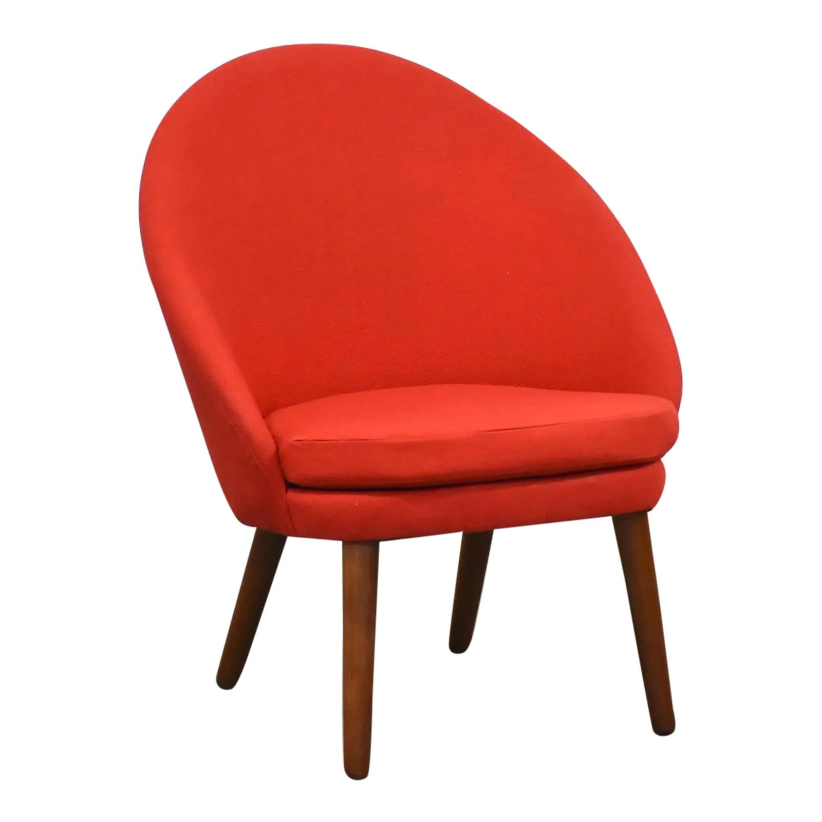 1960s Ejvind Johansson Danish Modern Red Lounge Chair Model 301: 1960s Ejvind Johansson Danish Modern Red Lounge Chair Model 301 Experience timeless elegance with this 1960s Danish Modern lounge chair designed by Ejvind Johansson for Godtfred H. Petersen, model 301