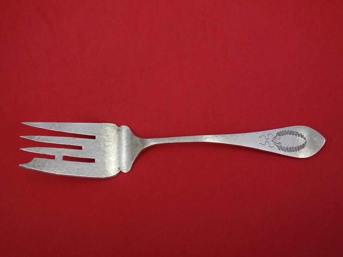 Shiebler Sterling Silver Hand Hammered Cold Meat Fork with Bow and Wreath: Shiebler Sterling Silver Hand Hammered Cold Meat Fork with Bow and Wreath This exquisite Shiebler cold meat fork is crafted from high-quality sterling silver and features a unique hand-hammered finish