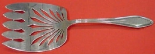 Towle Mary Chilton Sterling Silver Asparagus Fork 8 5/8 Inch Pierced Design: Towle Mary Chilton Sterling Silver Asparagus Fork 8 5/8 Inch Pierced Design This exquisite asparagus fork is crafted from sterling silver and features the elegant Mary Chilton pattern by Towle. Measur