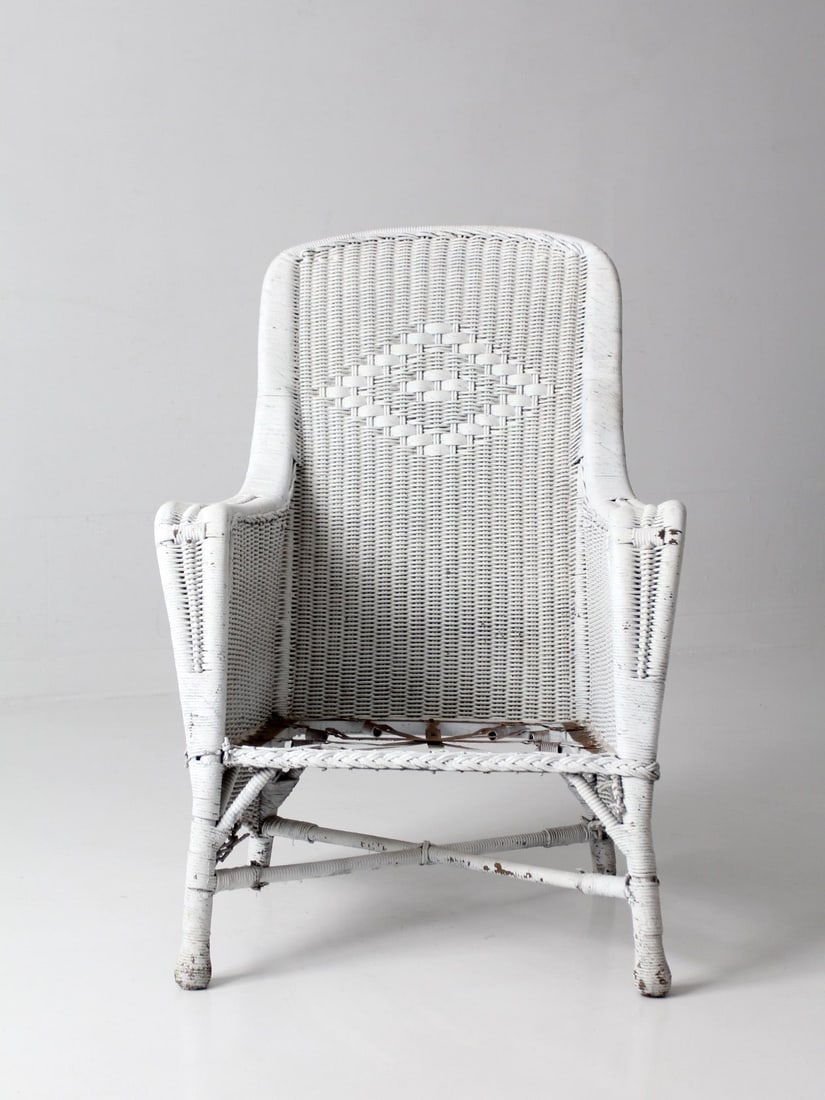 Vintage white wicker porch chair with tall sloped back (1 of 18)