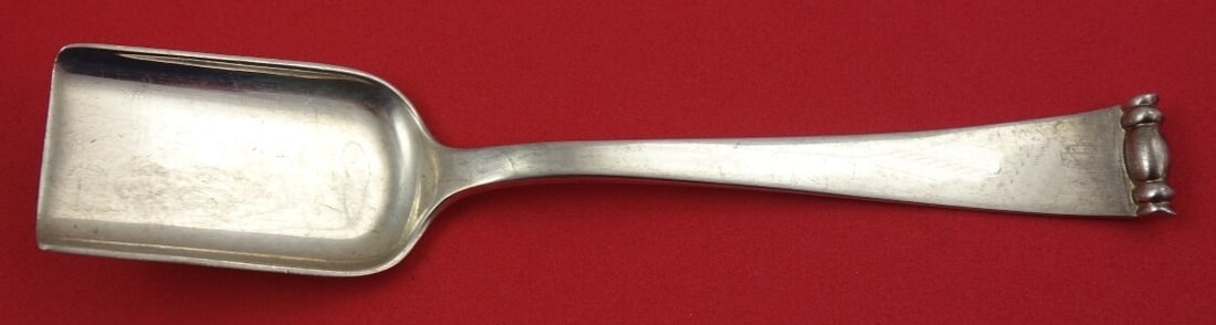 Allan Adler Modern Georgian Sterling Silver Sugar Shovel 6 3/8in: Allan Adler Modern Georgian Sterling Silver Sugar Shovel 6 3/8in This exquisite sugar shovel is crafted from sterling silver and features the elegant Modern Georgian pattern by renowned maker Allan Ad