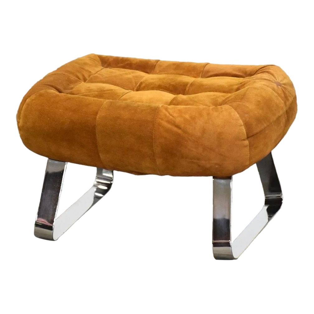 Mid-Century Modern Percival Lafer Suede Ottoman with Chrome Legs: Mid-Century Modern Percival Lafer Suede Ottoman with Chrome Legs Discover a stunning mid-century modern ottoman designed by Percival Lafer, featuring a rich orange-brown suede upholstery complemented 
