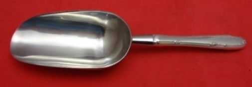 Towle Madeira Sterling Silver Ice Scoop 9 1/4 Custom Hollow Handle: Towle Madeira Sterling Silver Ice Scoop 9 1/4 Custom Hollow Handle Sterling silver ice scoop in the Madeira pattern by Towle. This custom made serving piece features a hollow handle with a stainless i