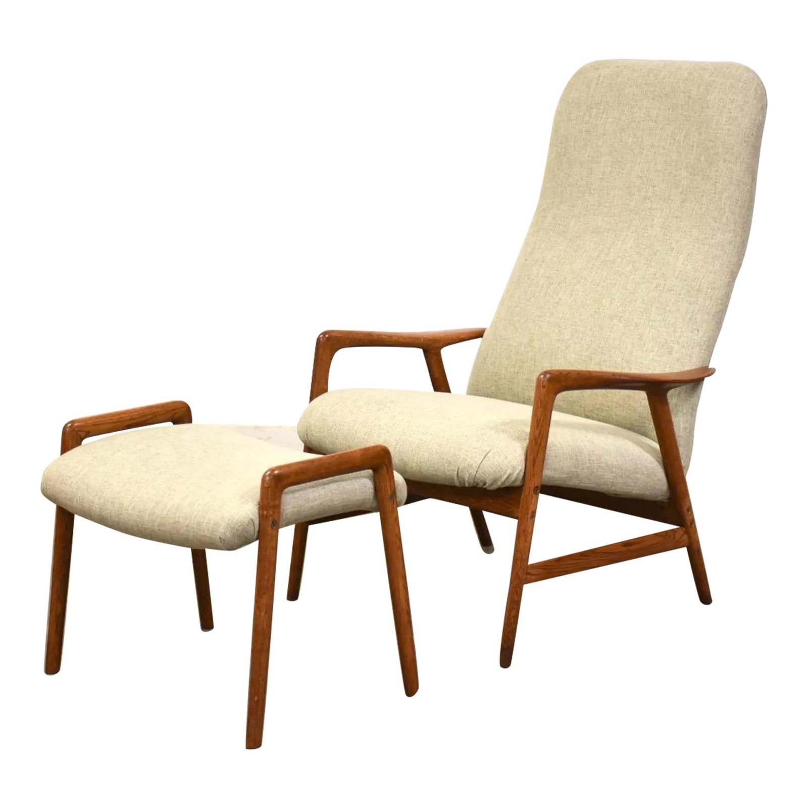 Alf Svensson Mid-Century Modern Lounge Chair Ottoman Oak Frame Beige Tweed: Alf Svensson Mid-Century Modern Lounge Chair Ottoman Oak Frame Beige Tweed Experience the elegance of mid-century modern design with this Alf Svensson Lounge Chair and Ottoman. Crafted with a durable 
