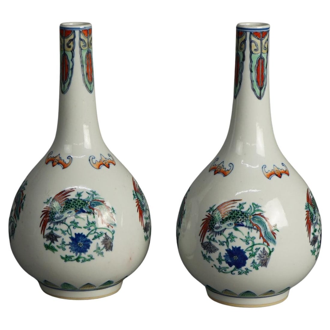 Set of 2 Chinese Doucai Porcelain Vases with Kangxi Mark (1 of 7)