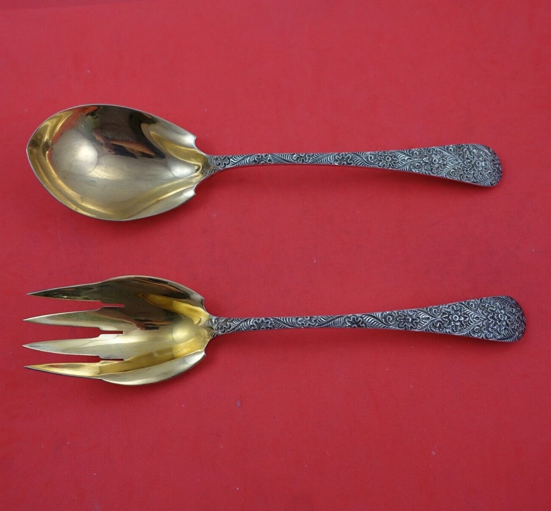 Tiffany & Co Antique Engraved Sterling Silver Salad Serving Set 2pc: Tiffany & Co Antique Engraved Sterling Silver Salad Serving Set 2pc This stunning 2-piece salad serving set is crafted from sterling silver (.925) and features the exquisite Antique Engraved pattern, 