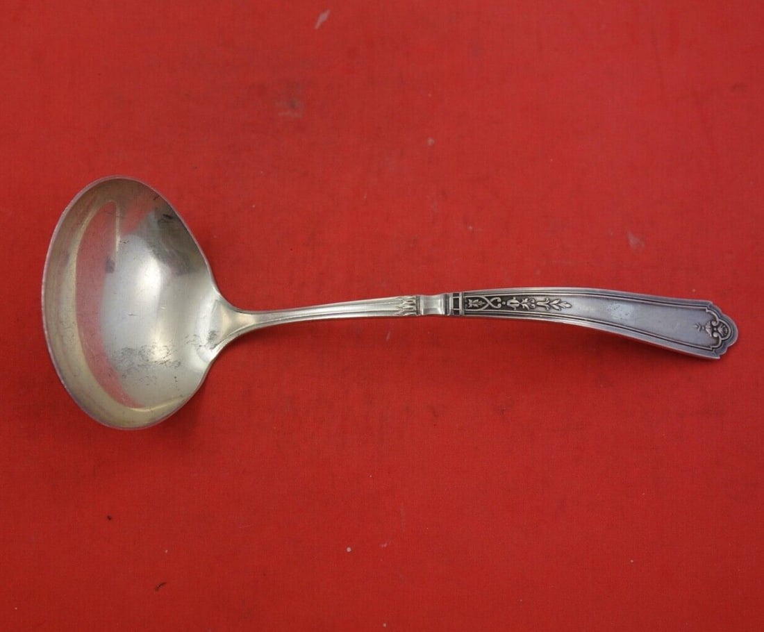 Durgin Gorham Princess Patricia Sterling Silver Gravy Ladle 6.75": Durgin Gorham Princess Patricia Sterling Silver Gravy Ladle 6.75" This exquisite gravy ladle is part of the Princess Patricia pattern by Durgin-Gorham, crafted from high-quality sterling silver. Measu