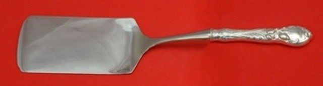 Reed and Barton La Parisienne Sterling Silver Lasagna Server 11 Inch: Reed and Barton La Parisienne Sterling Silver Lasagna Server 11 Inch Elevate your dining experience with this exquisite La Parisienne Lasagna Server by Reed and Barton. Crafted from high-quality sterl