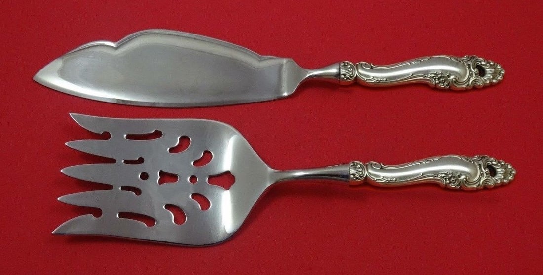 Gorham Decor Sterling Silver Fish Serving Set 2 Piece Custom Design: Gorham Decor Sterling Silver Fish Serving Set 2 Piece Custom Design Enhance your dining experience with this exquisite Decor by Gorham Sterling Silver Fish Serving Set. Crafted from high-quality sterl