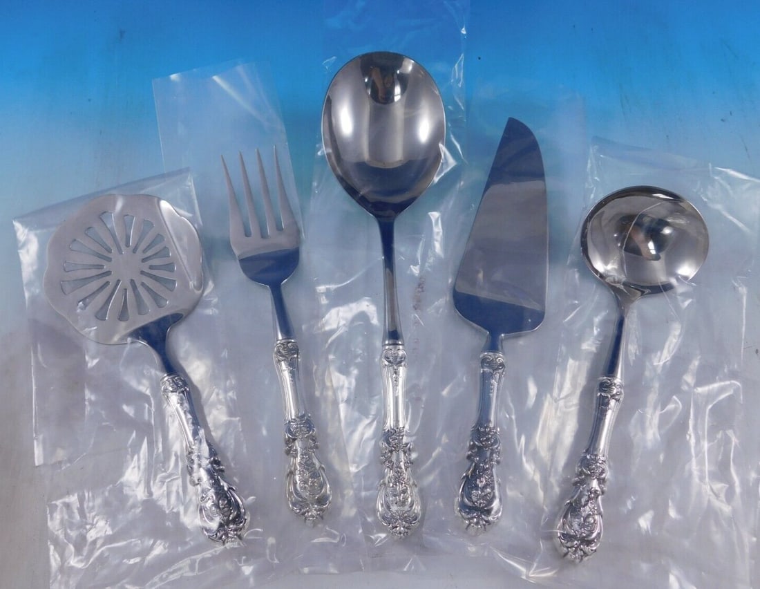Reed and Barton Francis I Sterling Silver 5-Piece Thanksgiving Hostess Set: Reed and Barton Francis I Sterling Silver 5-Piece Thanksgiving Hostess Set Enhance your Thanksgiving dining experience with this exquisite 5-piece Hostess Set from Reed & Barton, featuring the elegant