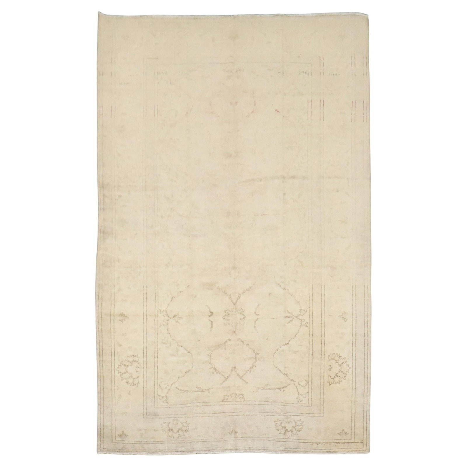 Zabihi Collection 79 x 119 Agra Style Turkish Cotton Rug circa 1920: Zabihi Collection 79 x 119 Agra Style Turkish Cotton Rug circa 1920 Discover the elegance of the Zabihi Collection Turkish Mercerized Cotton Rug, a stunning piece that combines traditional craftsmansh