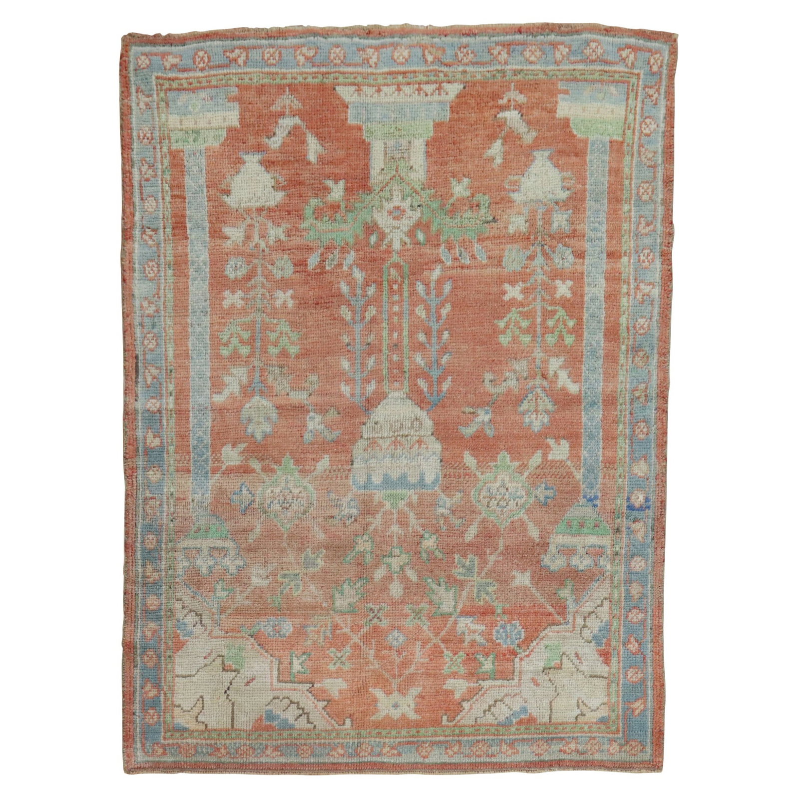Antique Turkish Oushak Prayer Rug Early 20th Century Wool Islamic Style: Antique Turkish Oushak Prayer Rug Early 20th Century Wool Islamic Style Discover the exquisite beauty of this Antique Turkish Oushak Prayer Rug, a stunning example of early 20th-century craftsmanship.