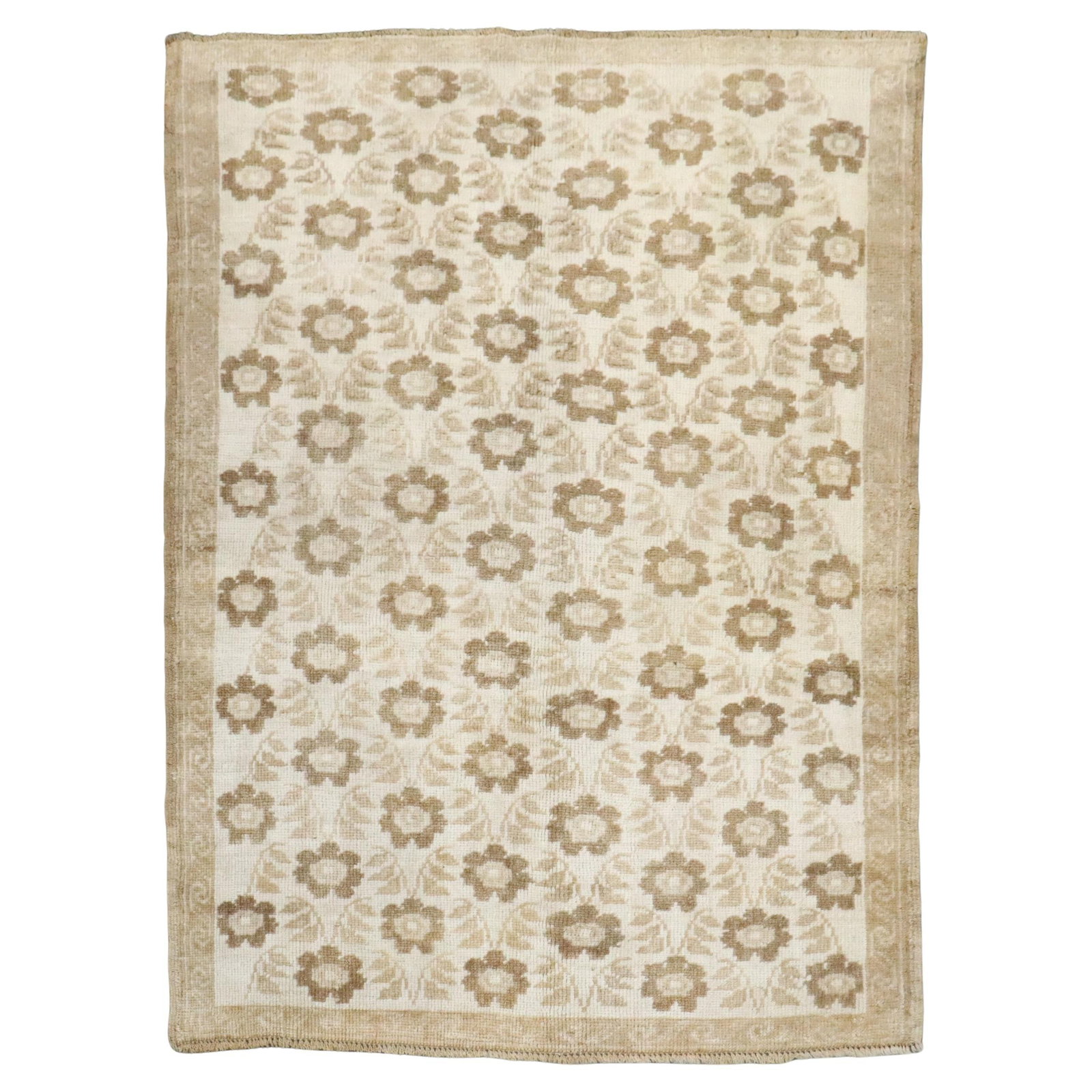 Floral Wool Arts and Crafts Turkish Kars Rug 44 x 59 Inches: Floral Wool Arts and Crafts Turkish Kars Rug 44 x 59 Inches This mid-20th century Turkish Kars rug features a beautiful floral design in white and brown hues. Hand-knotted from wool, it reflects the A