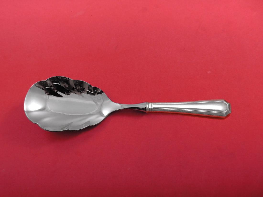 Gorham Fairfax Sterling Silver Custom Rice Spoon 10 Inch Scalloped: Gorham Fairfax Sterling Silver Custom Rice Spoon 10 Inch Scalloped Discover the exquisite Fairfax rice spoon crafted by Gorham, a stunning addition to your serving collection. This sterling silver pie
