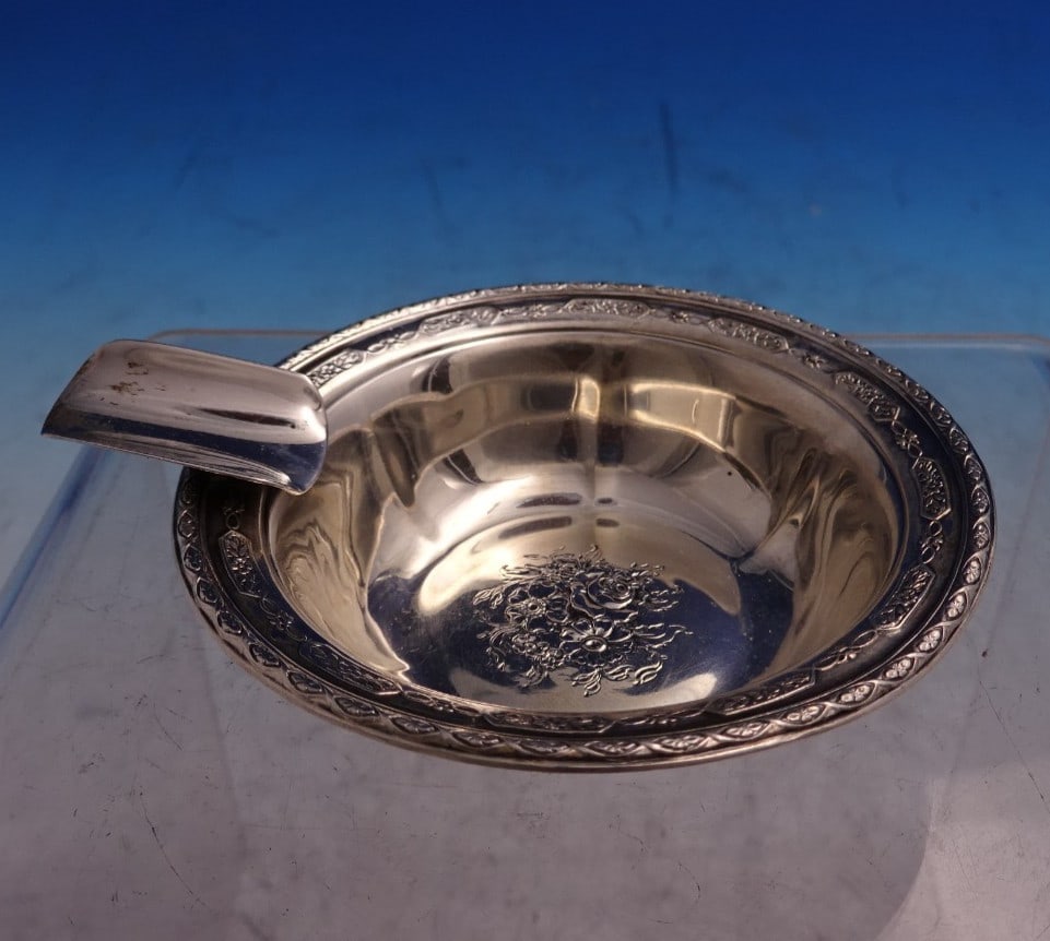 Sterling Silver Ashtray Floral Center Louis XIV Pattern by Towle 3 1/8 Inch (1 of 7)