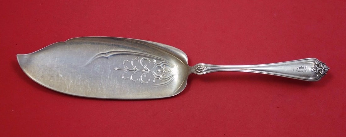 Whiting Duchess Sterling Silver Fish Server 11 3/4 Inch Monogrammed: Whiting Duchess Sterling Silver Fish Server 11 3/4 Inch Monogrammed This exquisite fish server from the Duchess pattern by Whiting is crafted in sterling silver, measuring 11 3/4 inches in length. Mad