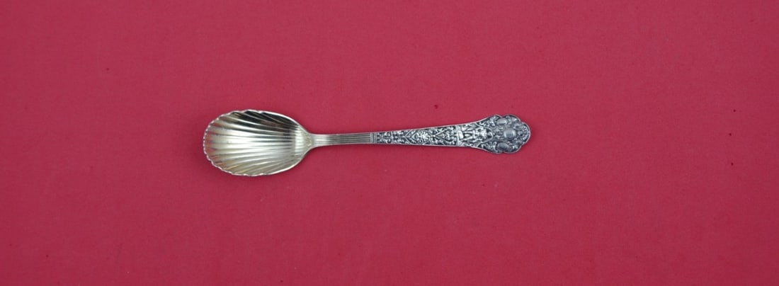 Gorham Medici Old Sterling Silver Sherbet Spoon 5 inch Shell Bowl: Gorham Medici Old Sterling Silver Sherbet Spoon 5 inch Shell Bowl This exquisite sherbet spoon from the Medici Old pattern by Gorham is crafted from sterling silver and features a beautifully gold-was